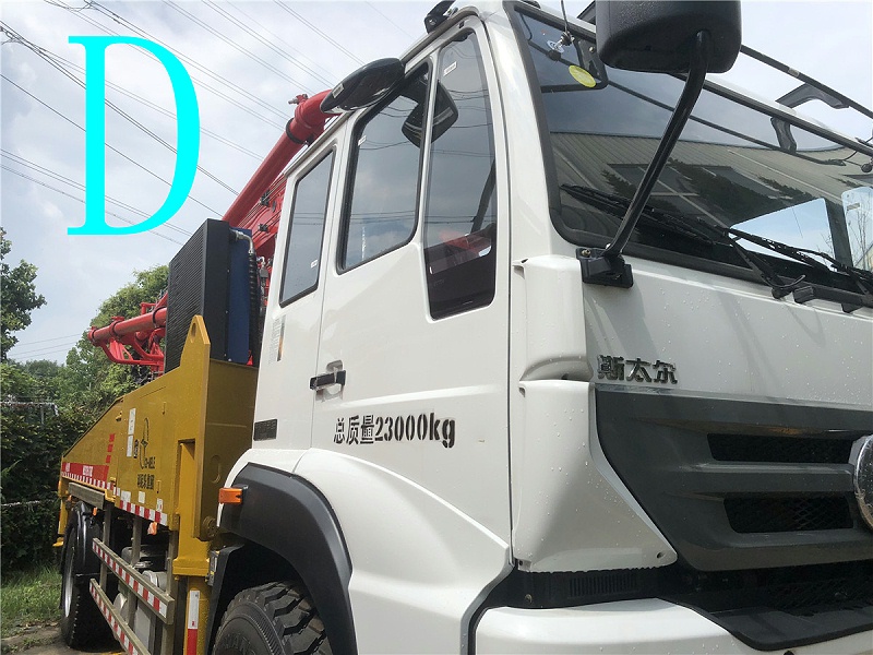 青島小型混凝土泵車價格 (9)