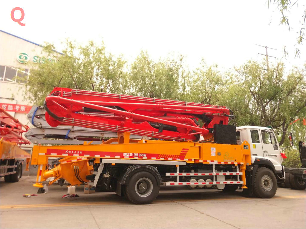 科尼樂天泵，小型泵車，小型混凝土泵車