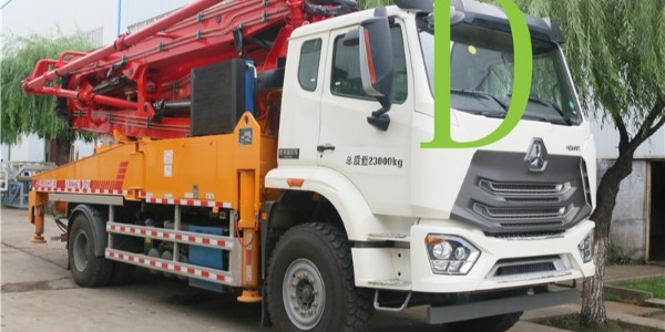 在使用混凝土泵車之前，首先了解什么