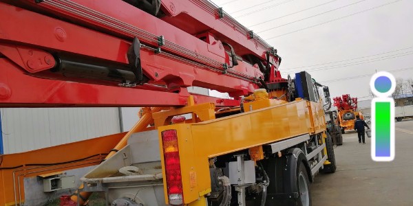 小型泵車的輸送缸總是發出異響，怎么辦？