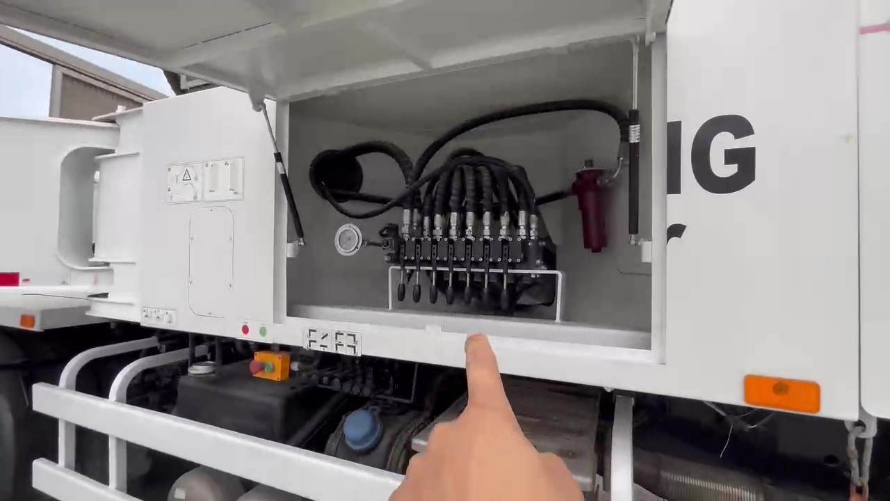 又一科尼樂39米車出口！