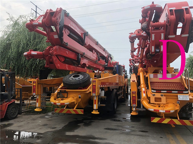 青島小型混凝土泵車價(jià)格 (20)