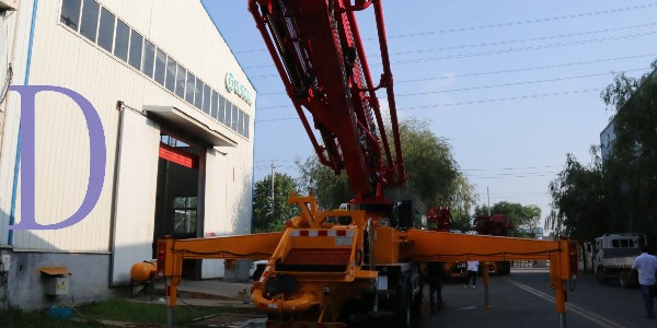 混凝土泵車和混凝土輸送泵有哪些區別你了解嗎