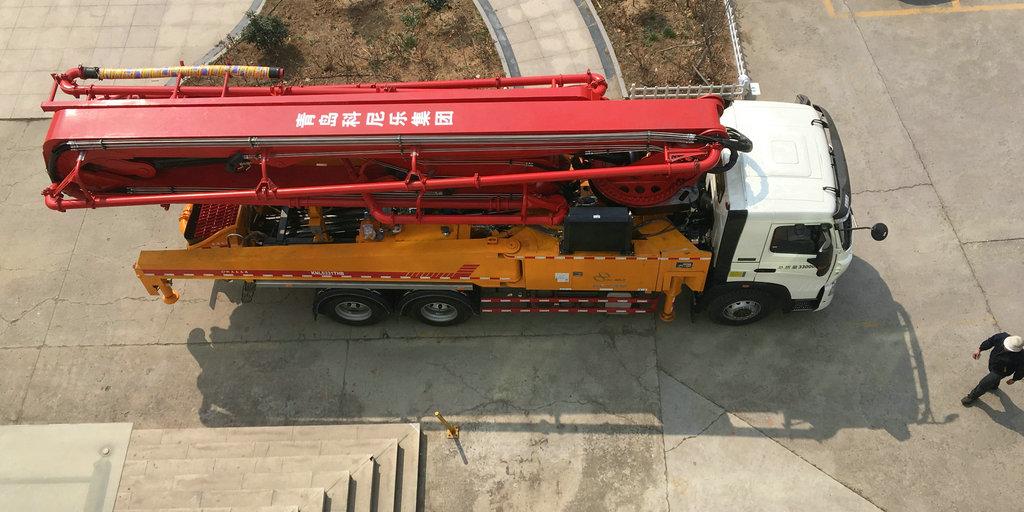 在施工過(guò)程中混凝土泵車(chē)的泵送距離不夠怎么辦？