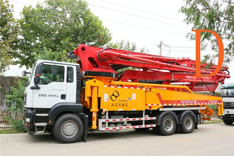 青島混凝土泵車價(jià)格 (2)